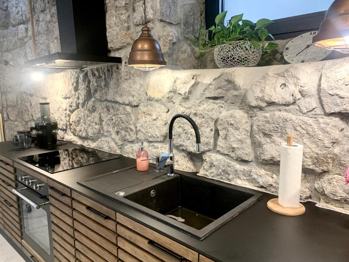 Artspace Location-Opatija-3 Bedroom House With Rooftop Garden By Beach Luaran gambar