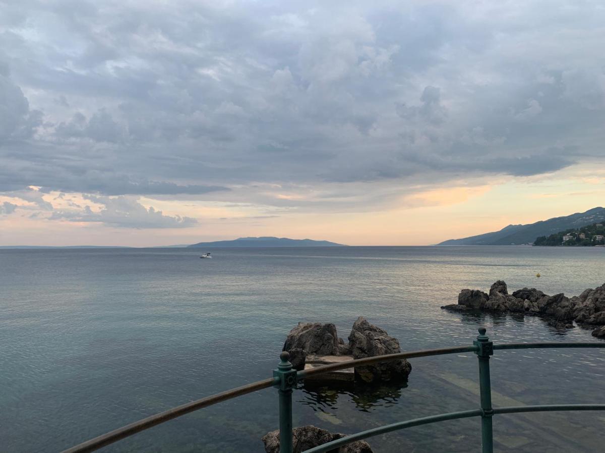 Artspace Location-Opatija-3 Bedroom House With Rooftop Garden By Beach Luaran gambar